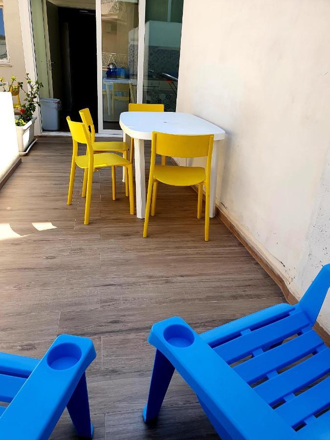Beach Apartments Marina Di Ragusa Exterior photo
